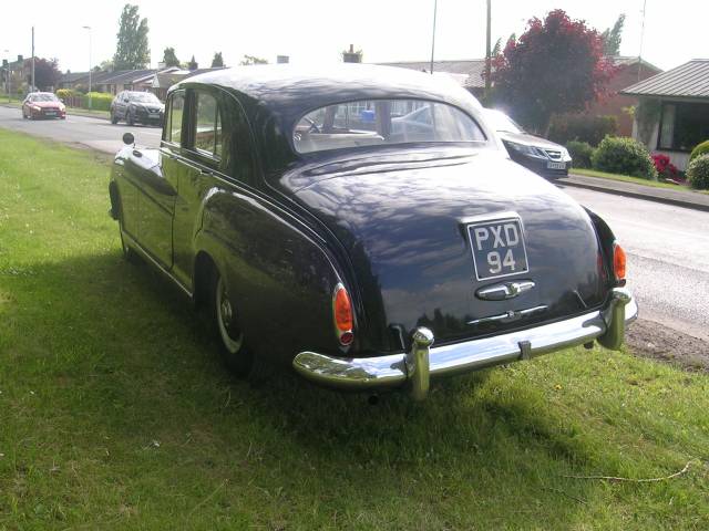 1955 Rolls Royce Silver Dawn 4.6 James Young Bodied