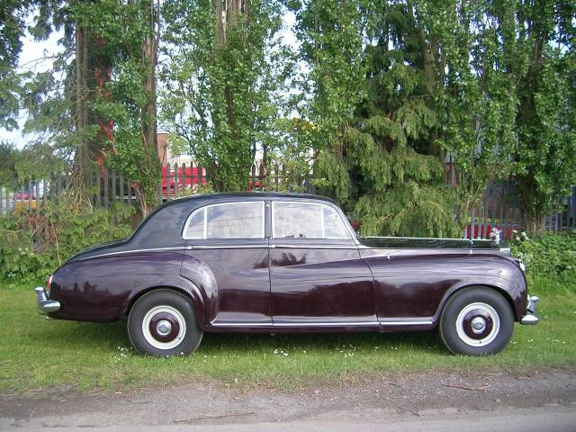 1955 Rolls Royce Silver Dawn 4.6 James Young Bodied