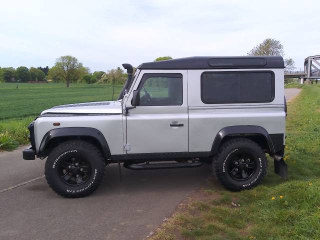 2004 Land Rover Defender 2.5 DEFENDER 90 TD5 COUNTY
