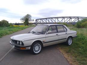 BMW 5 SERIES 1985 (B) at Yorkshire Classic Car Centre Goole