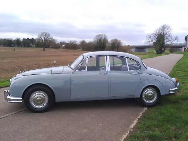 1960 Jaguar MK II 2.4/240
