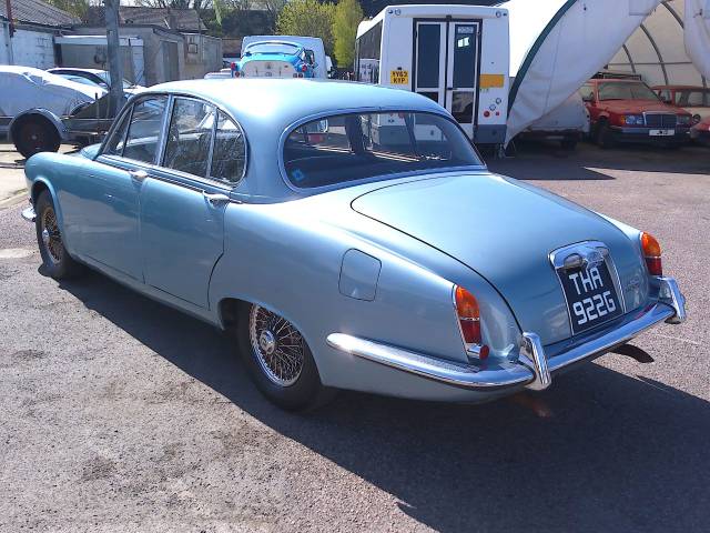1968 Daimler Sovereign 4.2 SOVEREIGN